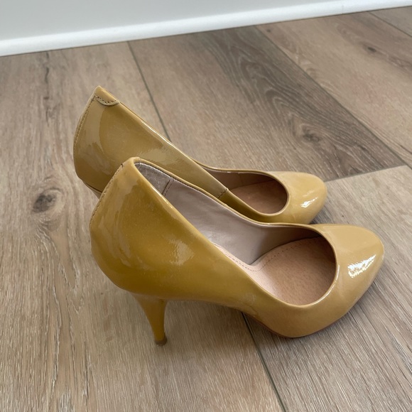 Steve Madden Heels - Picture 8 of 9